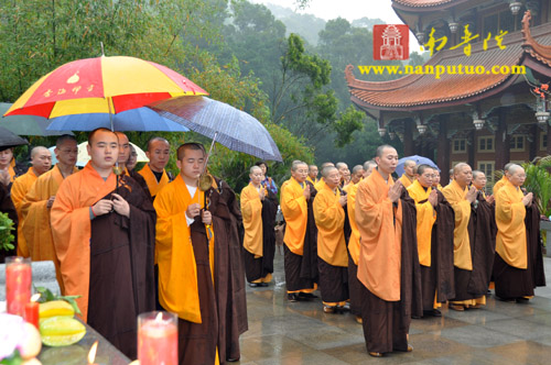 南普陀寺、闽南佛学院全体僧众清明祭祖(图5)