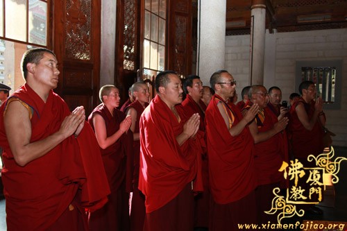 西藏林芝地区宗教人士考察团到南普陀寺参观考察(图5)