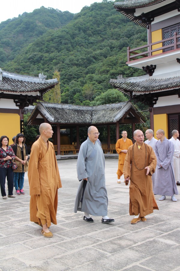 台湾慈光佛学院院长惠空法师一行参访雁荡山能仁寺(图4)