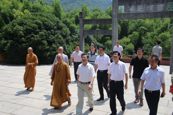 温州市委书记陈一新等一行人来能仁寺视察指导(图4)