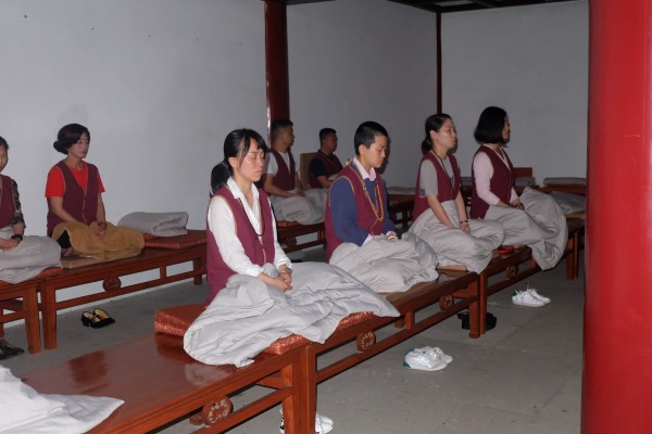 “雁荡山一日禅”第三期禅修活动今天在能仁寺如期举行(图6)