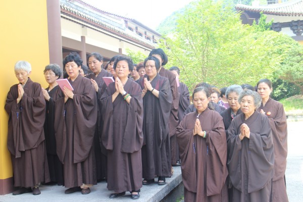 温州雁荡山能仁寺隆重举行观世音菩萨成道日诵经活动(图9)