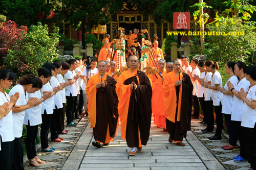 厦门南普陀寺隆重举行传授在家五戒、菩萨戒法会(图6)