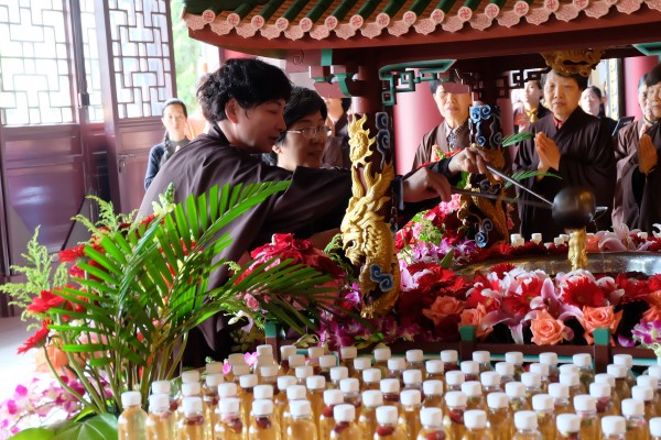 雁荡山能仁寺举行盛大的浴佛节法会(图29)