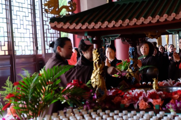 雁荡山能仁寺举行盛大的浴佛节法会(图30)