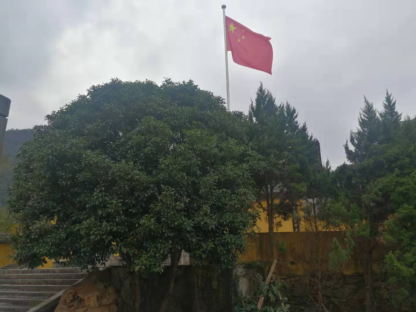 温州雁荡山能仁寺举行升国旗仪式(图4)