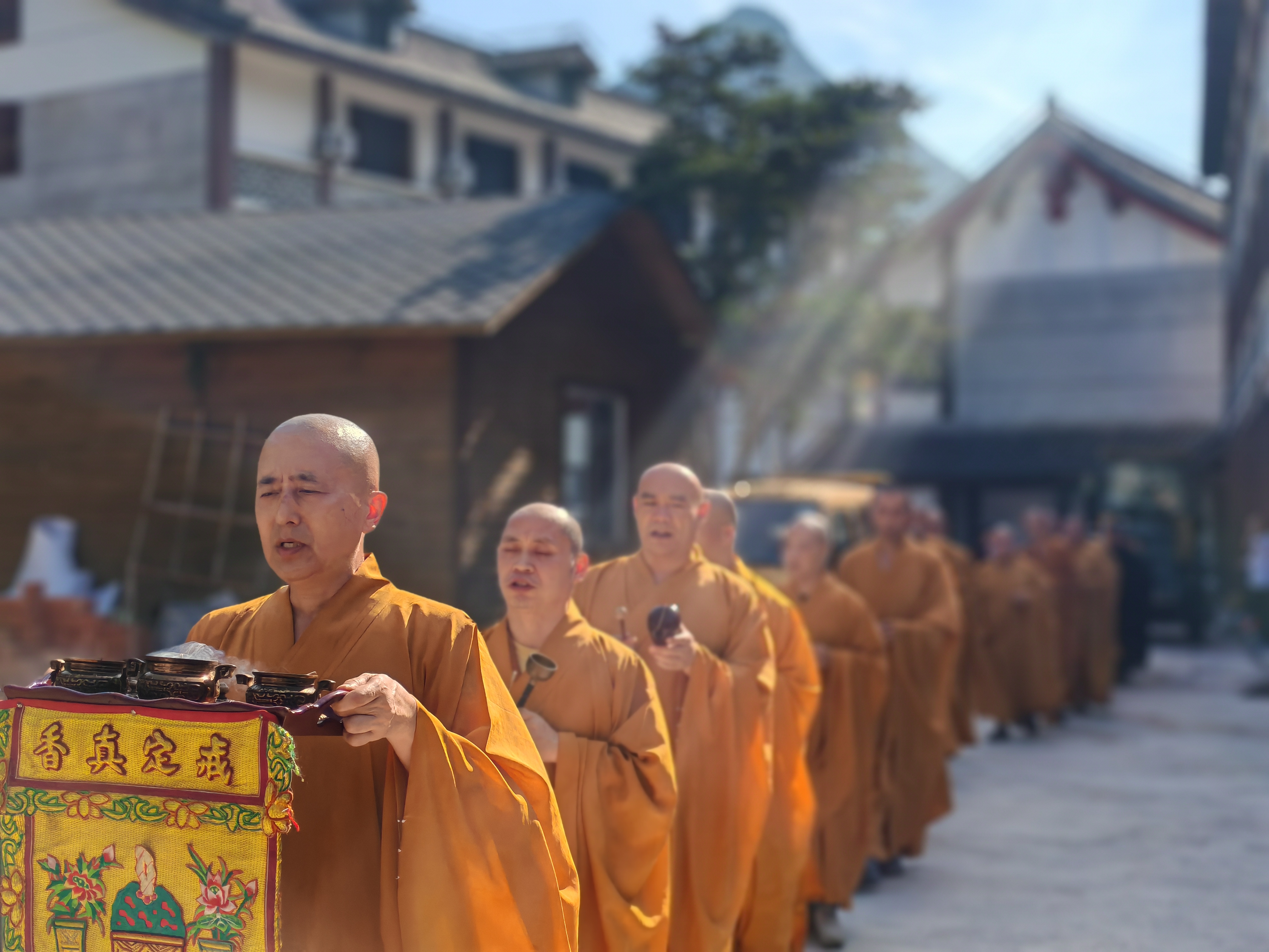 雁荡山能仁寺设立佛教图书馆今日供奉《大藏经》(图3)